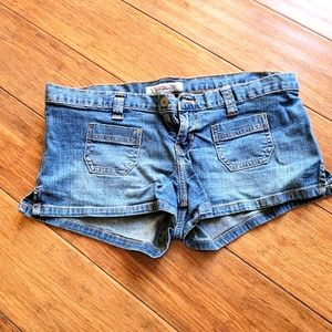A&F daisy dukes short shorts